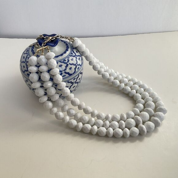 Sugarfix Necklace 3-Strand White Beaded Statement 60s Style Baubles VTG Look. - Picture 2 of 6